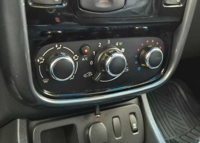 RENAULT DUSTER 2.0 2016