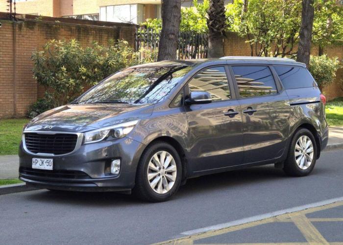 KIA GRAND CARNIVAL 3.3 EX 2016