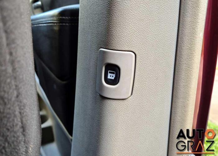 CHRYSLER TOWN & COUNTRY 2014