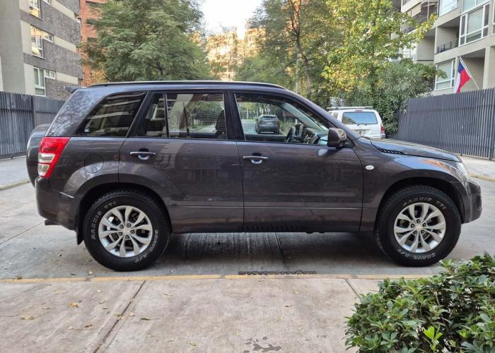 SUZUKI GRAND NOMADE 2.4 GLX 4X4