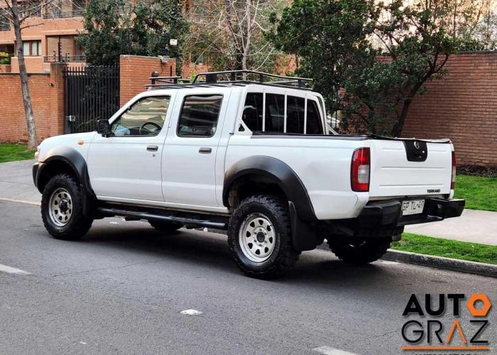 NISSAN TERRANO 4x4 2014