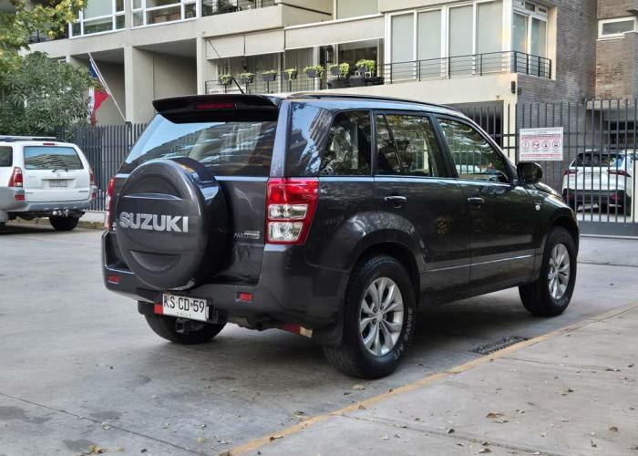 SUZUKI GRAND NOMADE 2.4 GLX 4X4