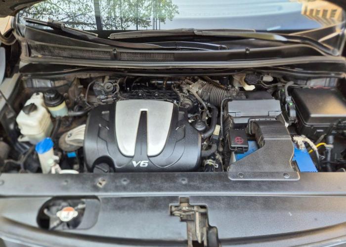 KIA GRAND CARNIVAL 3.3 EX 2016