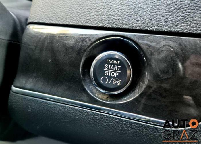 CHRYSLER TOWN & COUNTRY 2014