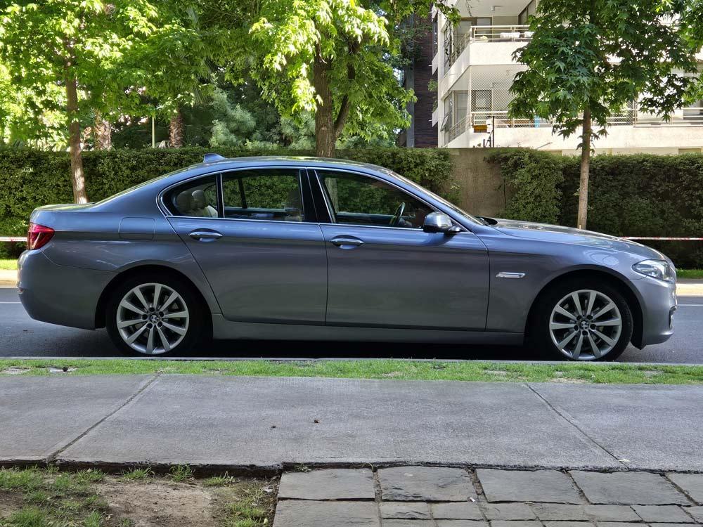 
								BMW 520 i full									