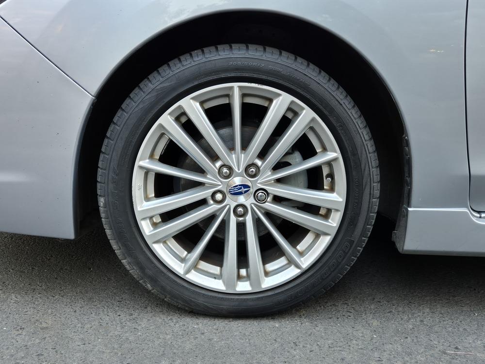 
								Subaru Impreza Limited 2017 full									