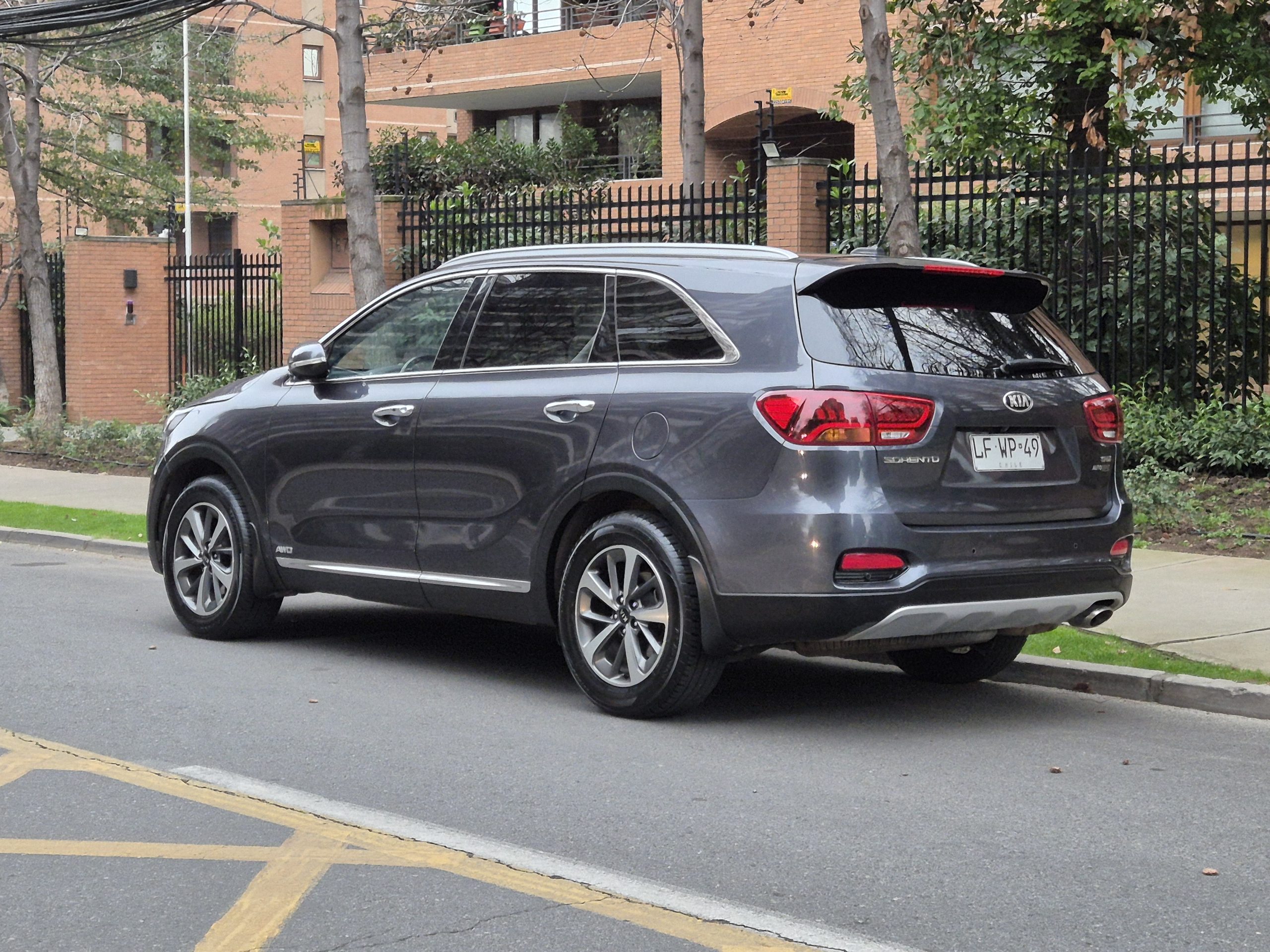 
								Kia Sorento GTL Diesel AWD 2019 full									
