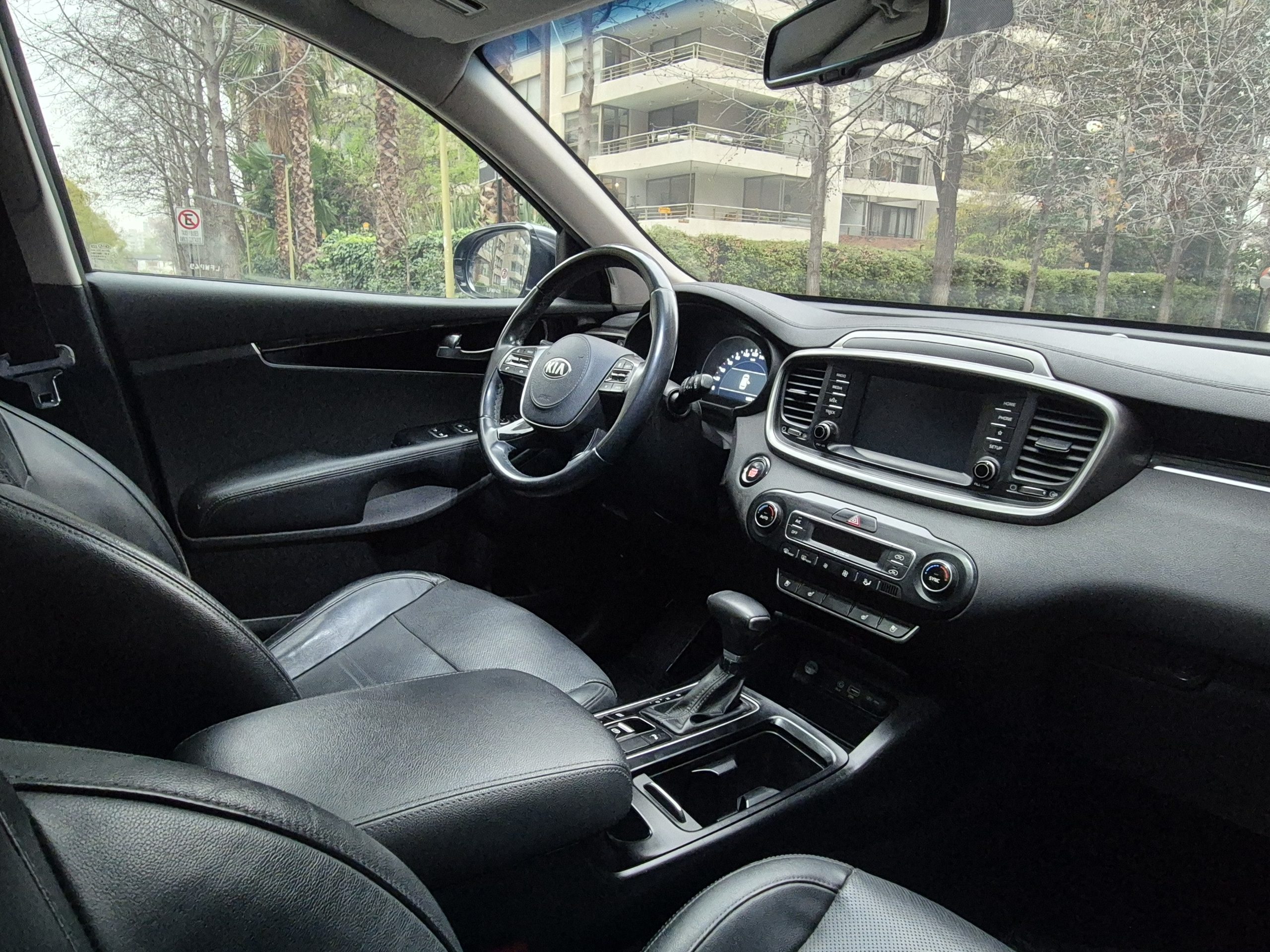 
								Kia Sorento GTL Diesel AWD 2019 full									