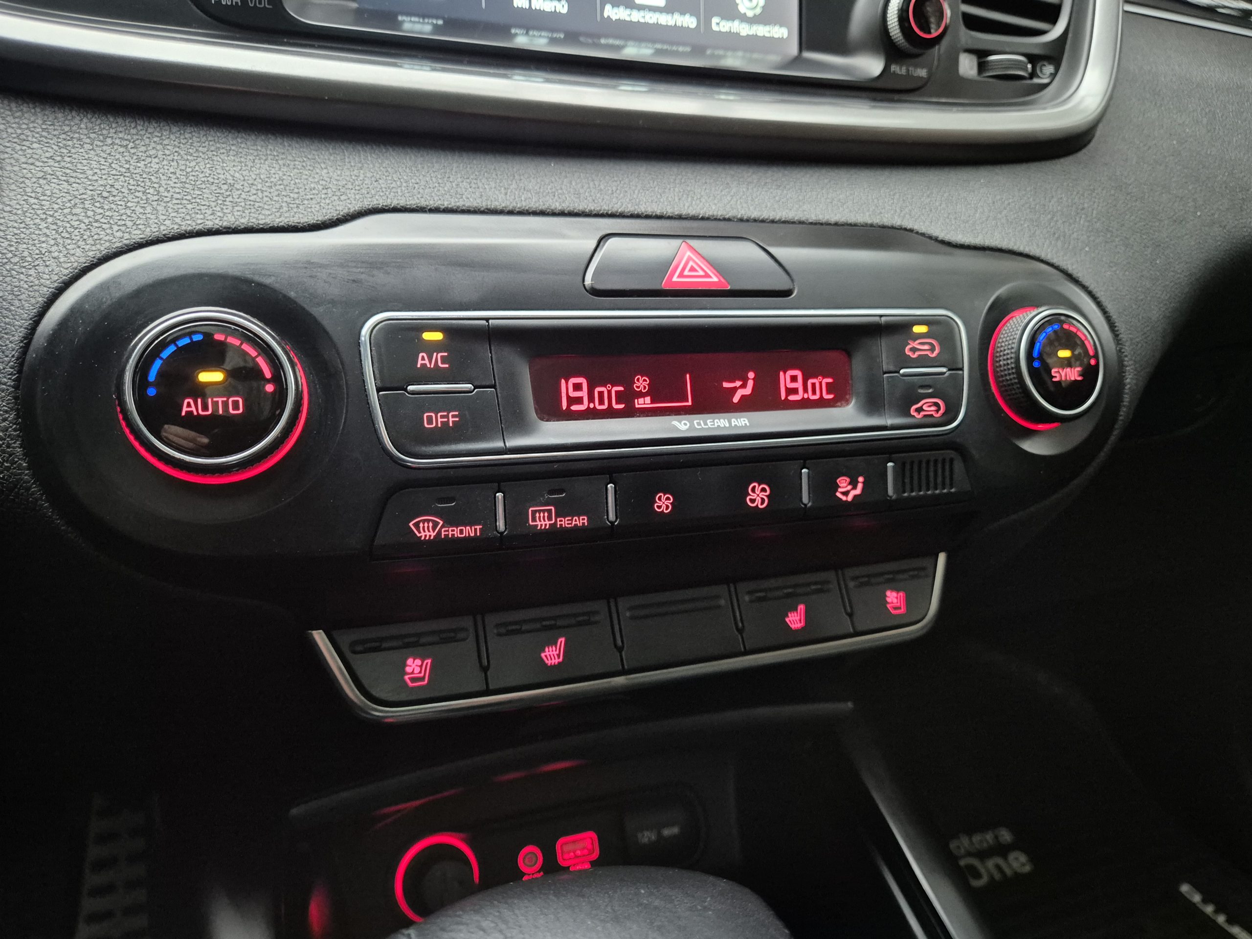 
								Kia Sorento GTL Diesel AWD 2019 full									