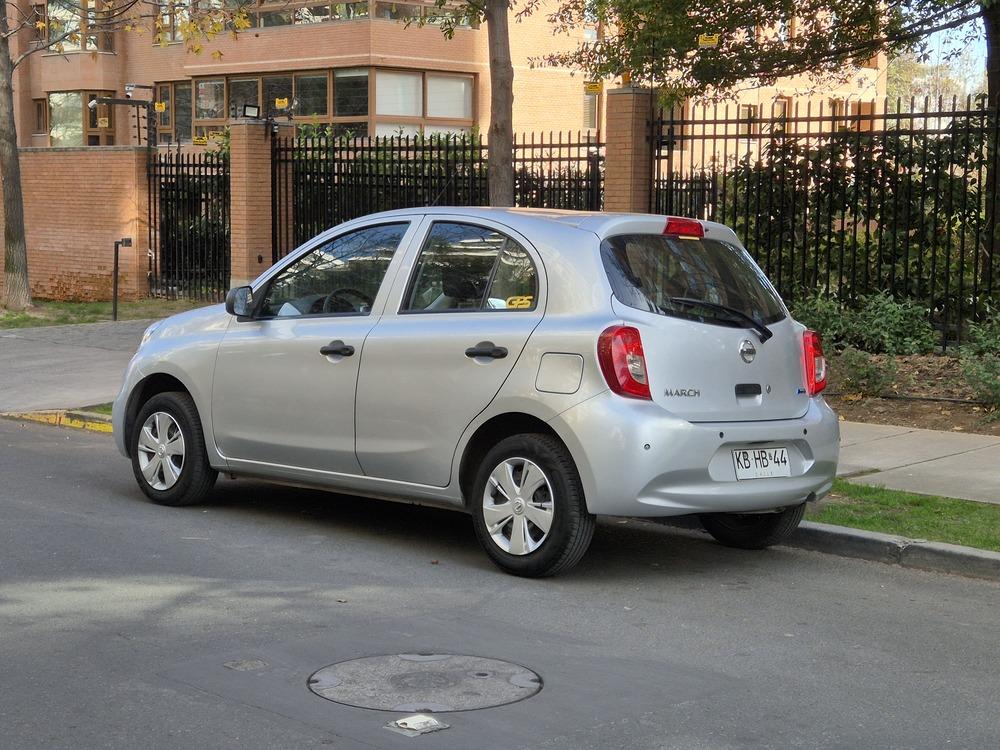 Nissan March 1.6 Sense