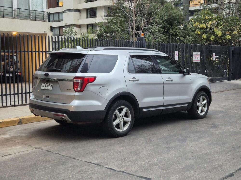 Ford Explorer XLT 4×4 2017