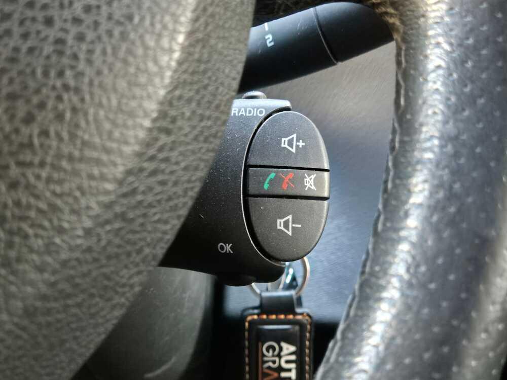 
								Renault Duster 2.0 2016 full									