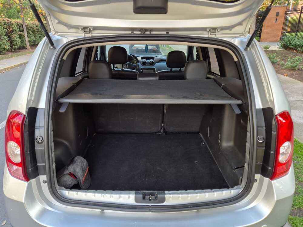 
								Renault Duster 2.0 2016 full									