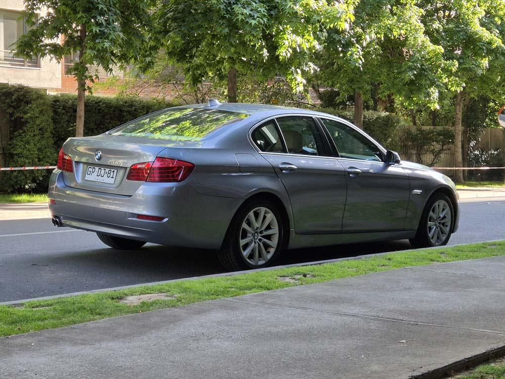 
								BMW 520 i full									