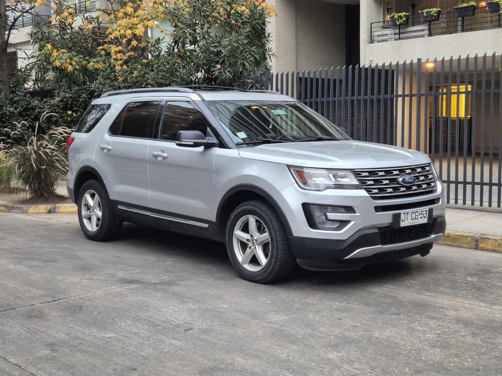 
								Ford Explorer XLT 4×4 2017 full									