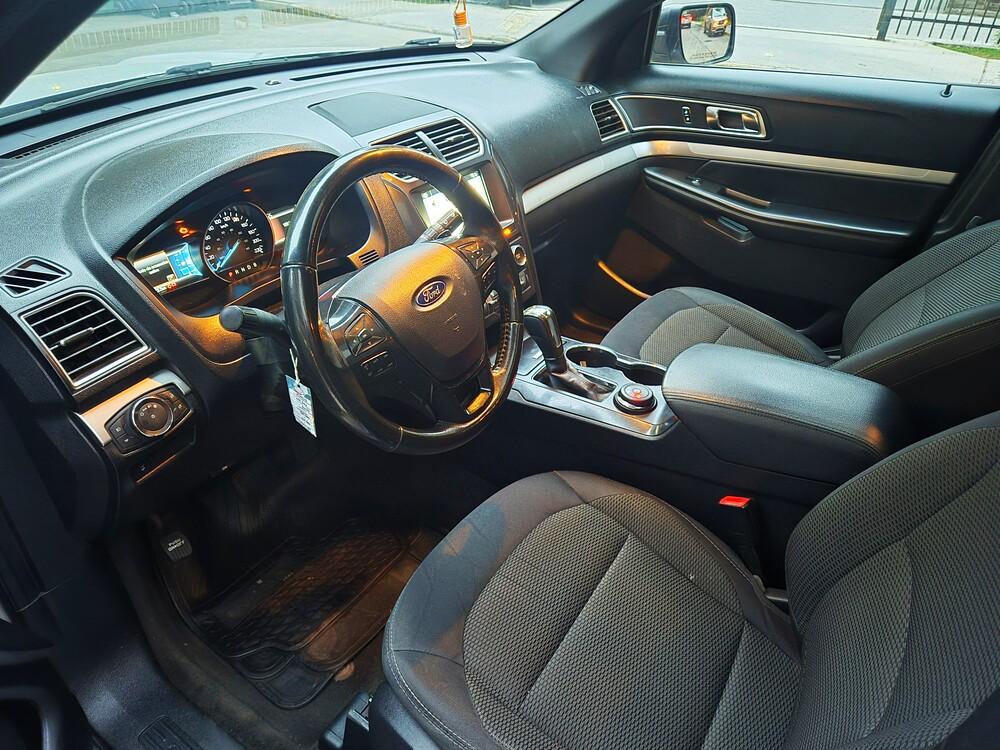 
								Ford Explorer XLT 4×4 2017 full									