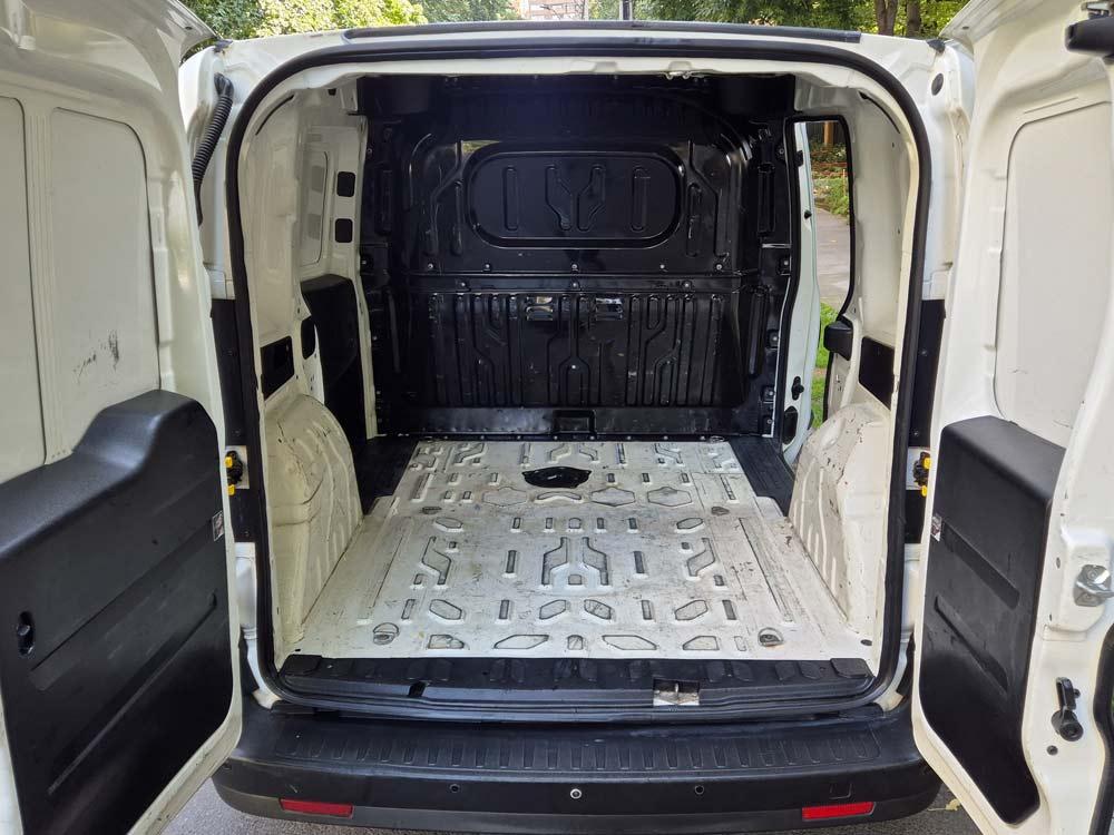 
								RAM Van 1000 Diesel 2019 full									