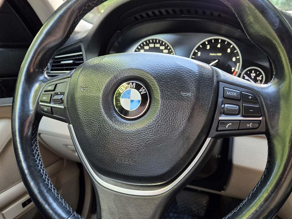 
								BMW 520 i full									