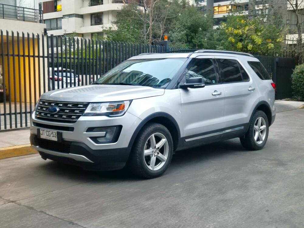 Ford Explorer XLT 4×4 2017