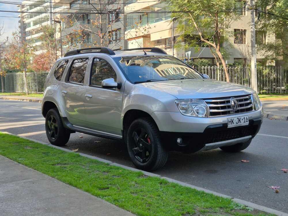 
								Renault Duster 2.0 2016 full									