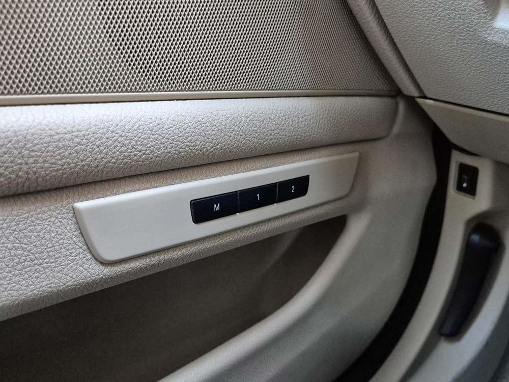 
								BMW 520 i full									