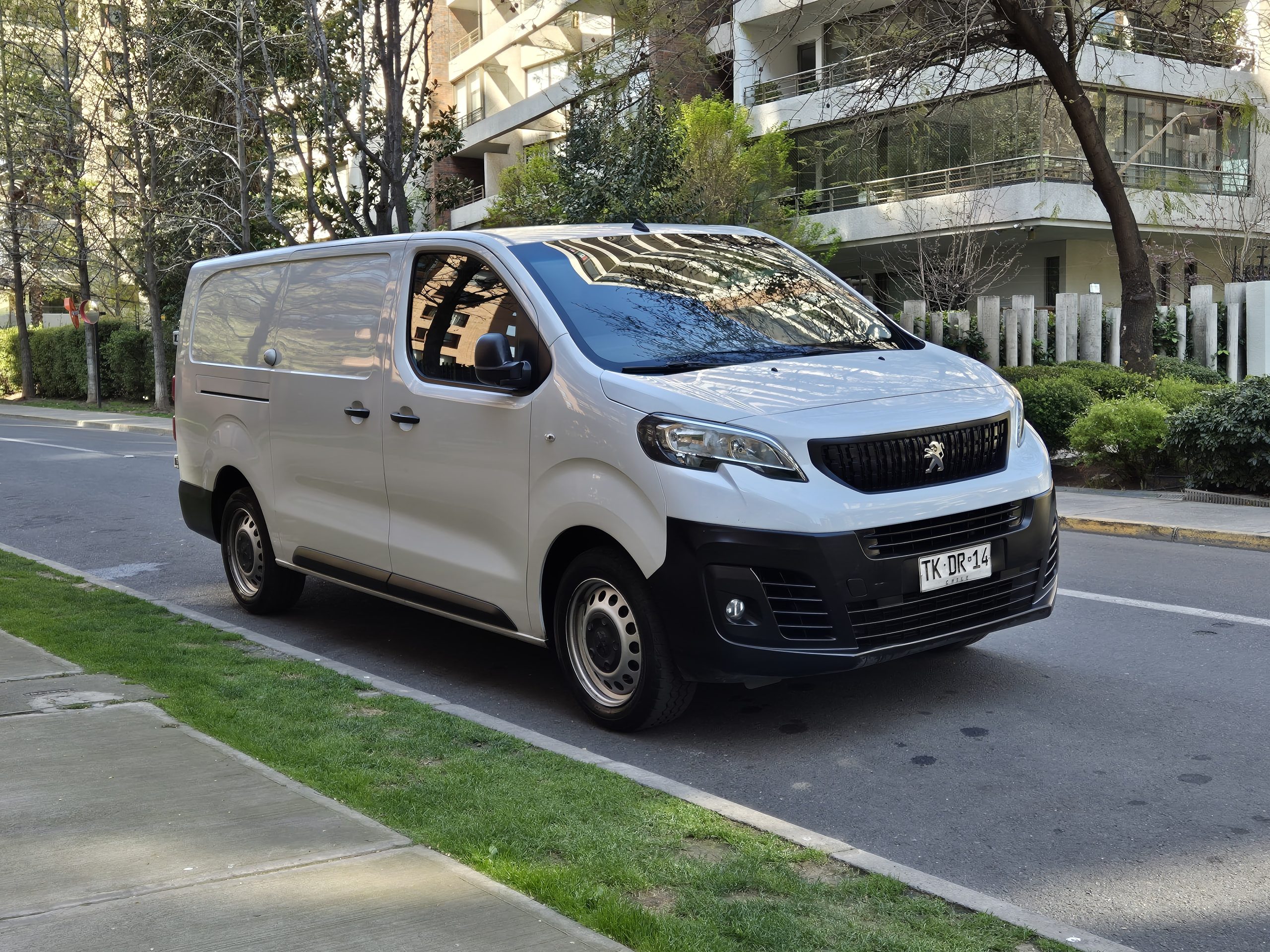 Peugeot Expert 2.0 2024