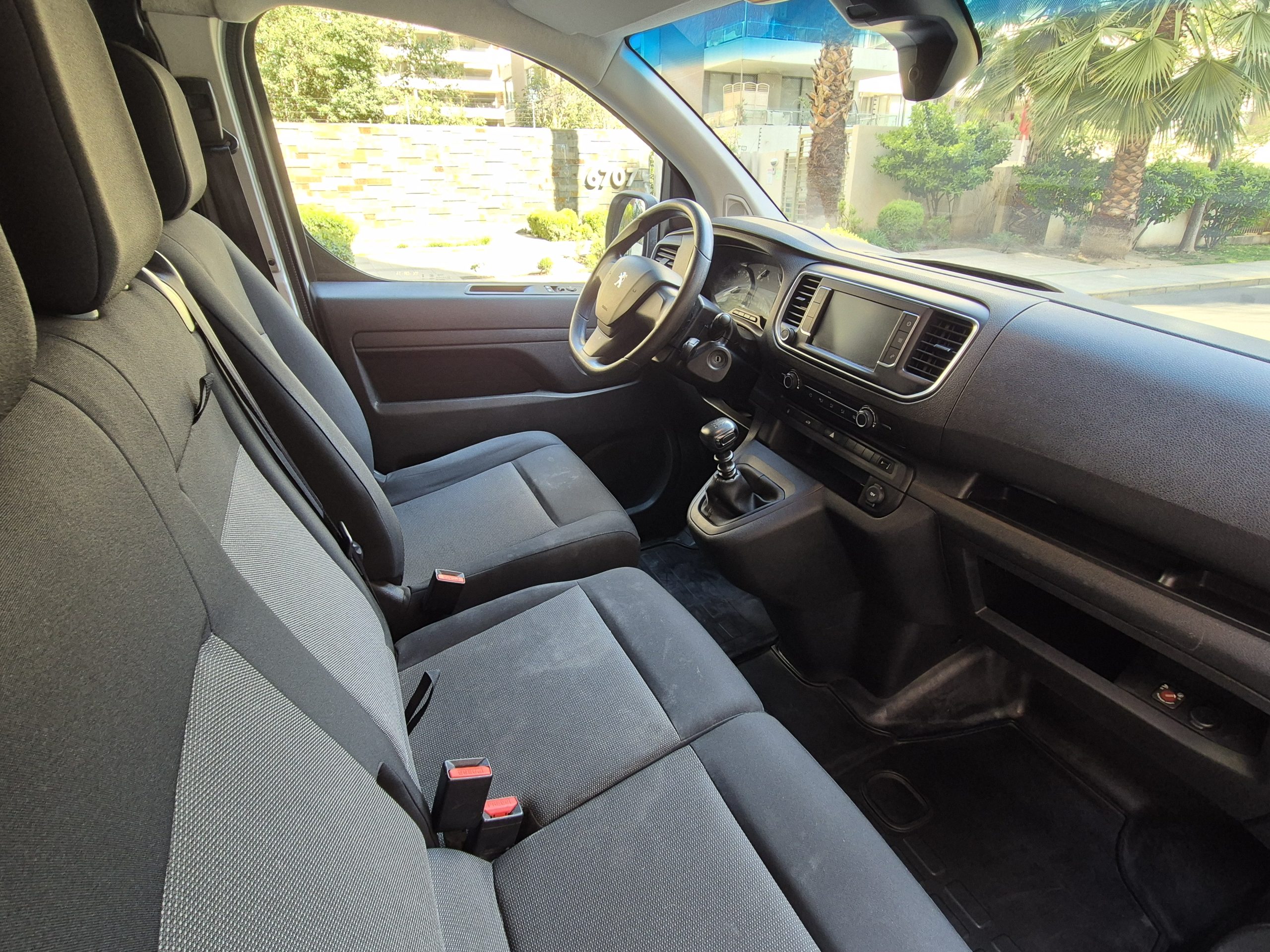 
								Peugeot Expert 2.0 2024 full									