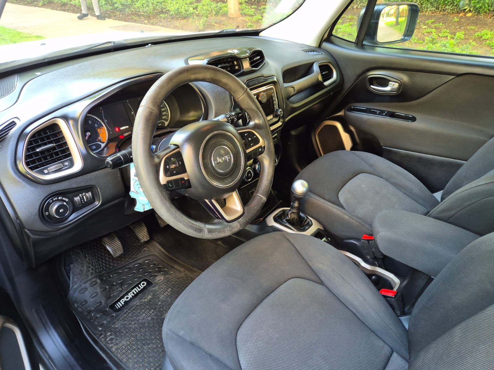 
								Jeep Renegade 1.7 Sport 2016 full									