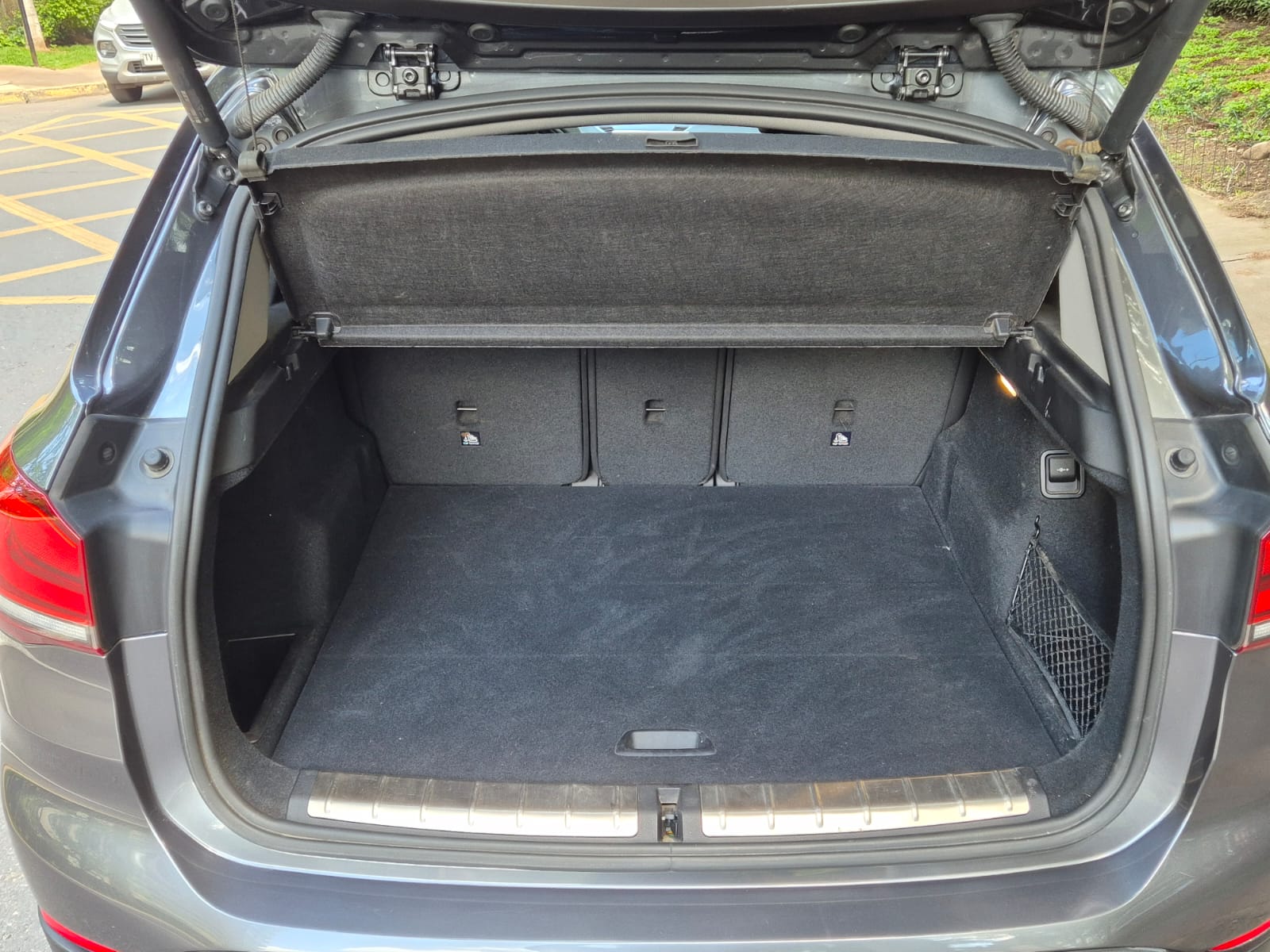 
								BMW X1 1.5 S-drive 2022 full									