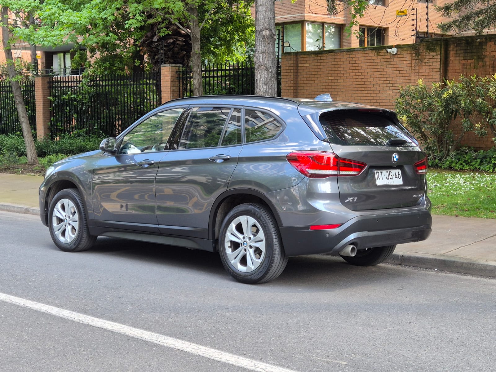 
								BMW X1 1.5 S-drive 2022 full									
