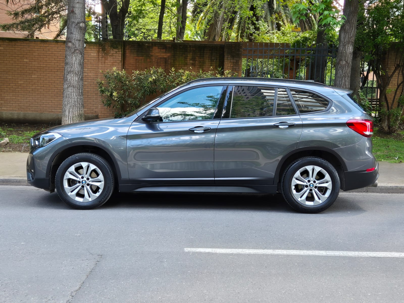 
								BMW X1 1.5 S-drive 2022 full									